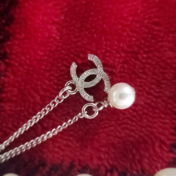 Chanel Choker with Pearls - Picture 4 of 10